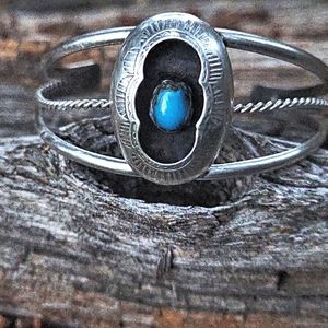 Vintage Navajo Shadowbox Sterling Silver & Turquoise Three Bar cuff.